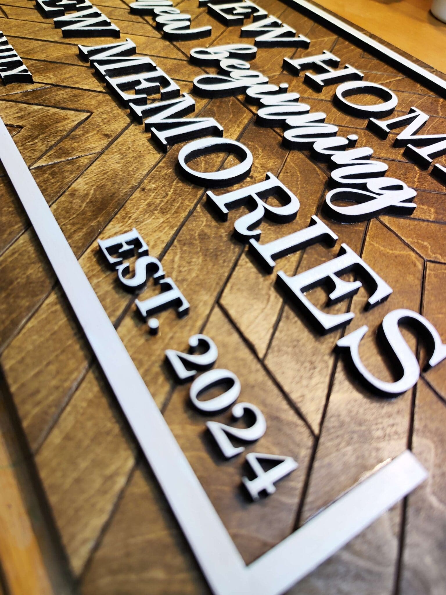 Wooden Wall Sign "New Home", Quilt Patern, Personalised - Image 3